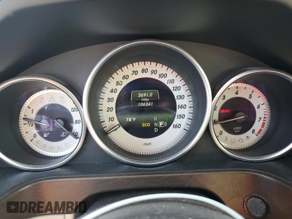 2014 Mercedes-Benz E 350 Luxury z VIN WDDHF8JB7EA980317, wystawiony jako Copart lot #58952755 z przebiegiem 106 341 mil mil oraz Szkoda całkowita • Salvage title. Historia ofert i sprzedaży dostępna na DreamBid. Obrazek 9.