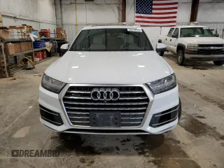 2017 Audi Q7 Premium Plus with VIN WA1LAAF71HD026691, listed as a Copart auction lot 55519725 with 128,047 mi miles and Clean Title. Bid and sale history available at DreamBid. Image 5.