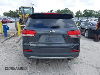 2017 Kia Sorento EX z VIN 5XYPH4A50HG236629, wystawiony jako IAAI lot #42381772 z przebiegiem 103 868 mil mil oraz . Historia ofert i sprzedaży dostępna na DreamBid. Obrazek 16.
