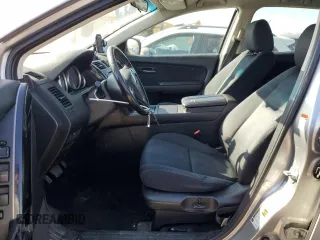 2011 Mazda CX-9 Sport z VIN JM3TB2BV8B0317966, wystawiony jako Copart lot #53563205 z przebiegiem 152 805 mil mil oraz Szkoda całkowita • Salvage title. Historia ofert i sprzedaży dostępna na DreamBid. Obrazek 7.