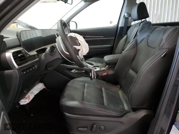 2025 Kia Telluride S z VIN 5XYP64GC2SG626456, wystawiony jako Copart lot #57413735 z przebiegiem 6 130 mil mil oraz Nie do naprawy • Non repairable. Historia ofert i sprzedaży dostępna na DreamBid. Obrazek 7.