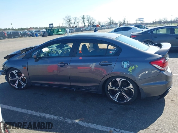 2015 Honda Civic Sedan Si with VIN 2HGFB6E50FH703745, listed as a IAAI auction lot 41910964 with 121,107 mi miles. Bid and sale history available at carsss.com. Image 14.