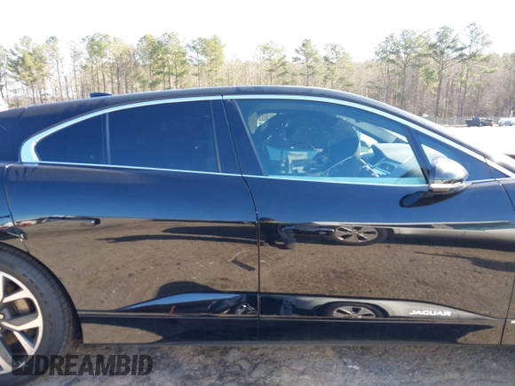2020 Jaguar I-Pace SE with VIN SADHC2S12L1F87240, listed as a IAAI auction lot 41489254 with 58,359 mi miles and . Bid and sale history available at DreamBid. Image 14.