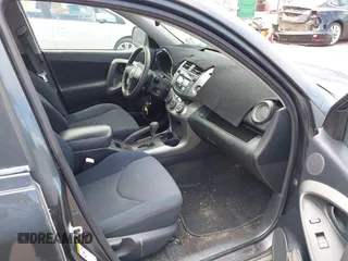 2006 Toyota RAV4 Sport with VIN JTMZD32V366011635, listed as a IAAI auction lot 42162957 with 153,386 mi miles. Bid and sale history available at carsss.com. Image 5.