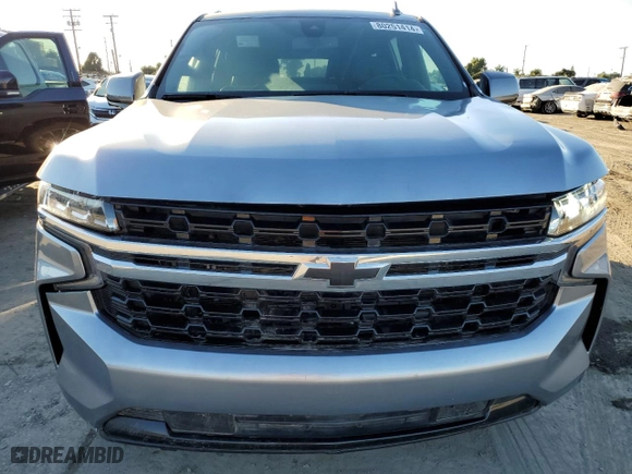 2022 Chevrolet Suburban RST with VIN 1GNSKEKD7NR282972, listed as a Copart auction lot 80251414 with 42,165 mi miles and Salvage Title. Bid and sale history available at carsss.com. Image 5.
