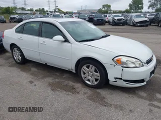 2014 Chevrolet Impala LT z VIN 2G1WB5E30E1178502, wystawiony jako IAAI lot #42310458 z przebiegiem 93 024 mil mil oraz . Historia ofert i sprzedaży dostępna na DreamBid. Obrazek 1.