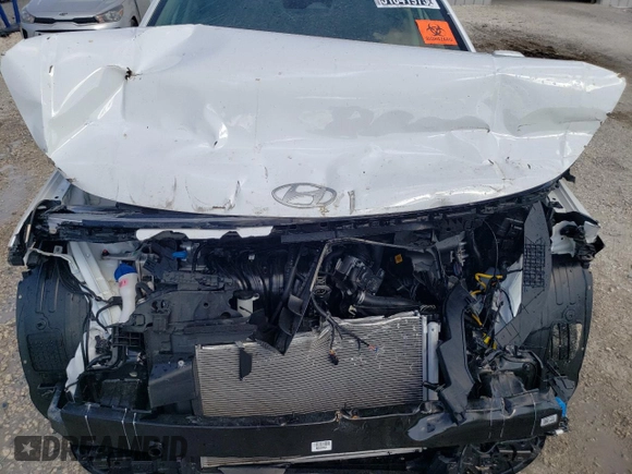 2025 Hyundai Kona SEL with VIN KM8HBCAB0SU237612, listed as a Copart auction lot 51841975 with 0 mi miles and Non Repairable. Bid and sale history available at carsss.com. Image 12.