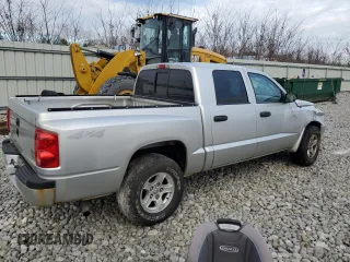 2007 Dodge Dakota SLT with VIN 1D7HW48P77S241407, listed as a Copart auction lot 86569024 with 141,730 mi miles and Salvage Title. Bid and sale history available at carsss.com. Image 3.