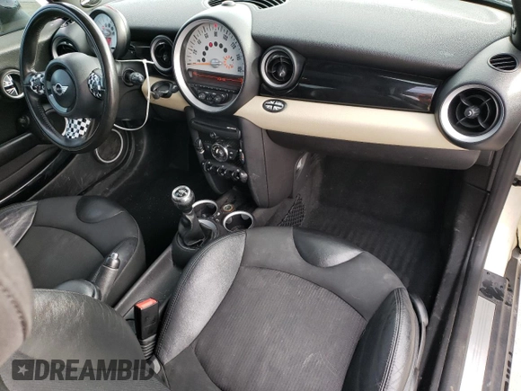 2012 MINI Hardtop with VIN WMWSU3C51CT186184, listed as a Copart auction lot 55090935 with 100,669 mi miles and Salvage Title. Bid and sale history available at DreamBid. Image 8.