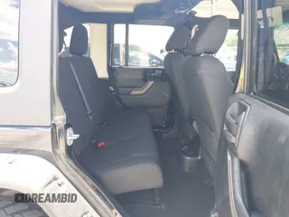 2016 Jeep Wrangler Unlimited Sport z VIN 1C4BJWDG4GL327638, wystawiony jako IAAI lot #42494615 z przebiegiem 139 371 mil mil oraz . Historia ofert i sprzedaży dostępna na DreamBid. Obrazek 8.