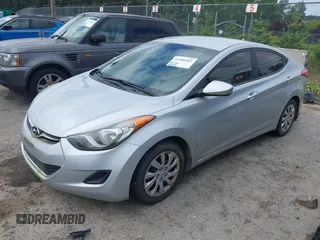 2013 Hyundai Elantra GLS z VIN 5NPDH4AE2DH172955, wystawiony jako IAAI lot #42306482 z przebiegiem 103 235 mil mil oraz . Historia ofert i sprzedaży dostępna na DreamBid. Obrazek 2.