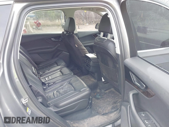 2017 Audi Q7 Premium Plus with VIN WA1LAAF76HD042448, listed as a IAAI auction lot 42030033 with 97,540 mi miles. Bid and sale history available at carsss.com. Image 8.