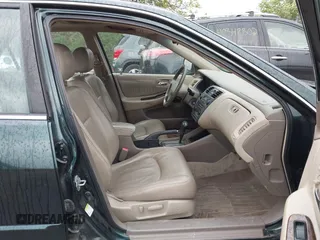 2001 Honda Accord EX z VIN 1HGCG16591A046487, wystawiony jako IAAI lot #42397692 z przebiegiem 137 248 mil mil oraz . Historia ofert i sprzedaży dostępna na DreamBid. Obrazek 5.