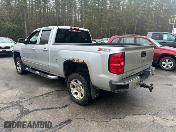 2015 Chevrolet Silverado 1500 LT with VIN 1GCVKRECXFZ221116, listed as a Copart auction lot 56621055 with 198,583 mi miles and Clean Title. Bid and sale history available at DreamBid. Image 3.