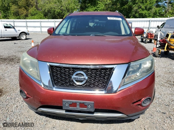 2013 Nissan Pathfinder SV with VIN 5N1AR2MN3DC639209, listed as a Copart auction lot 52323225 with 151,812 mi miles and Clean Title. Bid and sale history available at carsss.com. Image 5.