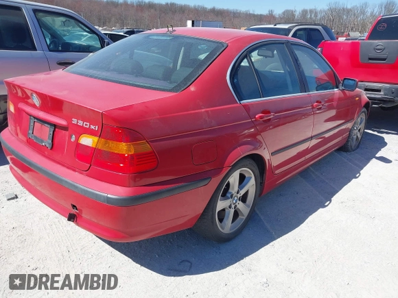 2005 BMW 3 Series 330xi with VIN WBAEW53425PN39442, listed as a IAAI auction lot 41672828 with 170,401 mi miles and . Bid and sale history available at DreamBid. Image 4.