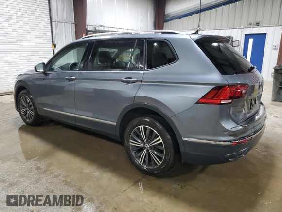 2024 Volkswagen Tiguan Wolfsburg Edition with VIN 3VVAB7AX8RM226463, listed as a Copart auction lot 55595495 with 3,417 mi miles and Salvage title. Bid and sale history available at DreamBid. Image 2.