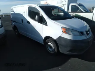 2015 Nissan NV200 SV z VIN 3N6CM0KN6FK701120, wystawiony jako IAAI lot #41971475 z przebiegiem 209 564 mil mil oraz . Historia ofert i sprzedaży dostępna na DreamBid. Obrazek 1.