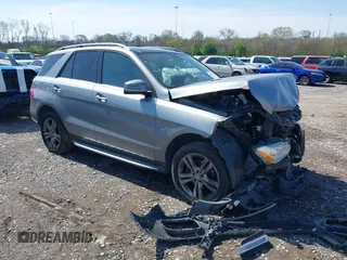 2012 Mercedes-Benz M with VIN 4JGDA5HB3CA029777, listed as a IAAI auction lot 41905904 with 64,588 mi miles. Bid and sale history available at carsss.com. Image 1.