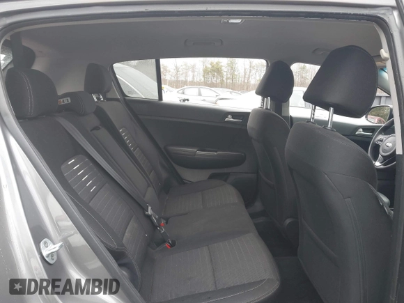 2018 Kia Sportage LX with VIN KNDPMCAC7J7393243, listed as a IAAI auction lot 41484579 with 122,022 mi miles. Bid and sale history available at carsss.com. Image 8.