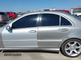 2005 Mercedes-Benz C 230 Kompressor with VIN WDBRF40J85A801605, listed as a IAAI auction lot 41751178 with 223,512 mi miles and . Bid and sale history available at DreamBid. Image 14.