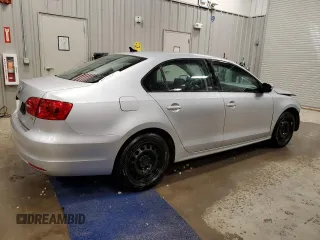 2014 Volkswagen Jetta SE with VIN 3VWD17AJ4EM241530, listed as a Copart auction lot 49156095 with 93,964 mi miles and Clean title. Bid and sale history available at DreamBid. Image 3.