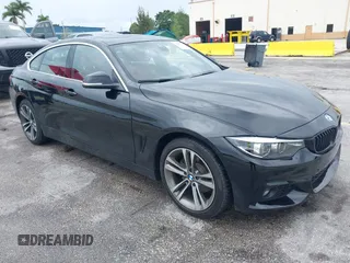2020 BMW 4 Series 430i xDrive z VIN WBA4J3C08LBL11466, wystawiony jako IAAI lot #42253559 z przebiegiem 26 838 mil mil oraz . Historia ofert i sprzedaży dostępna na DreamBid. Obrazek 1.