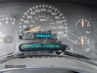 2004 Chevrolet Suburban LT with VIN 1GNEC16Z44J332278, listed as a IAAI auction lot 41902358 with 372,990 mi miles. Bid and sale history available at carsss.com. Image 7.