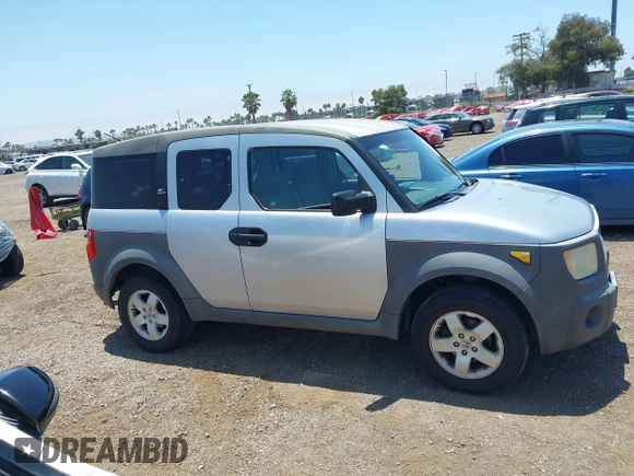 2003 Honda Element EX z VIN 5J6YH28573L048728, wystawiony jako IAAI lot #42484065 z przebiegiem 245 321 mil mil oraz . Historia ofert i sprzedaży dostępna na DreamBid. Obrazek 13.