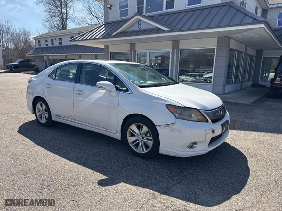 2010 Lexus HS 250h with VIN JTHBB1BA5A2016598, listed as a IAAI auction lot 41945811 with 252,782 mi miles. Bid and sale history available at carsss.com. Image 1.