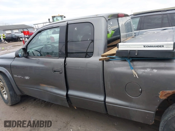 2002 Dodge Dakota with VIN 1B7GL12X22S644306, listed as a IAAI auction lot 41826999 with 198,069 mi miles and . Bid and sale history available at carsss.com. Image 14.