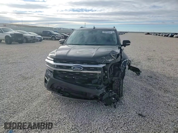 2022 Ford Expedition Limited z VIN 1FMJU2AT5NEA36558, wystawiony jako Copart lot #84229534 z przebiegiem 41 330 mil mil oraz Szkoda całkowita • Salvage title. Historia ofert i sprzedaży dostępna na DreamBid. Obrazek 15.