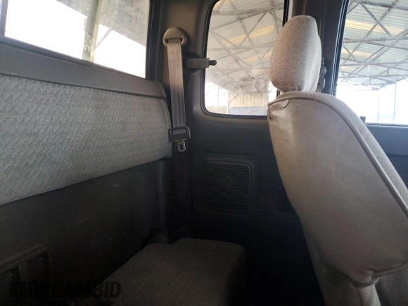 1996 Toyota Tacoma with VIN 4TAWM72N4TZ103661, listed as a Copart auction lot 86506054 with 197,518 mi miles and Salvage title. Bid and sale history available at DreamBid. Image 10.