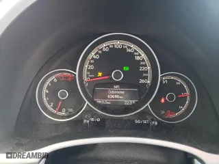 2018 Volkswagen Beetle SE with VIN 3VWJD7AT1JM717772, listed as a Copart auction lot 59819964 with 63,690 mi miles and Salvage Title. Bid and sale history available at carsss.com. Image 9.