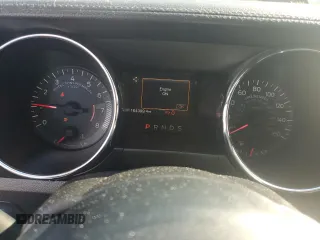 2017 Ford Mustang V6 z VIN 1FA6P8AM8H5217256, wystawiony jako Copart lot #64214535 z przebiegiem 164 399 mil mil oraz Szkoda całkowita • Salvage title. Historia ofert i sprzedaży dostępna na DreamBid. Obrazek 9.