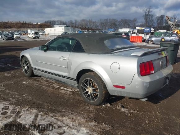 2006 Ford Mustang Standard with VIN 1ZVFT84N265143353, listed as a IAAI auction lot 41535584 with 149,857 mi miles and . Bid and sale history available at carsss.com. Image 3.