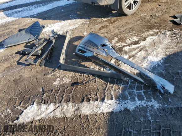 2018 Volvo XC60 Momentum с VIN LYVA22RK6JB069830, выставлен на аукционе Copart как лот 41773915 с пробегом 111 870 миль миль и Списание • Salvage title. История ставок и продаж доступна на DreamBid. Изображение 15.