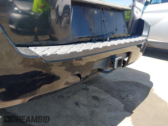 2005 Nissan Pathfinder LE with VIN 5N1AR18UX5C721693, listed as a IAAI auction lot 42626528 with 207,968 mi miles and . Bid and sale history available at DreamBid. Image 6.