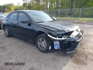 2024 Hyundai Elantra SE z VIN KMHLL4DG7RU798436, wystawiony jako IAAI lot #41973923 z przebiegiem 9 915 mil mil oraz . Historia ofert i sprzedaży dostępna na DreamBid. Obrazek 1.