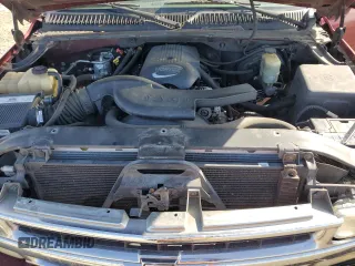 2002 Chevrolet Tahoe Z71 with VIN 1GNEK13T82R319518, listed as a Copart auction lot 43399635 with 249,488 mi miles and Salvage Title. Bid and sale history available at carsss.com. Image 12.