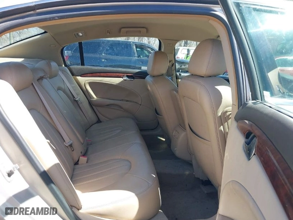 2007 Buick Lucerne V6 CXL with VIN 1G4HD57217U216420, listed as a IAAI auction lot 41754753 with 182,210 mi miles. Bid and sale history available at carsss.com. Image 8.
