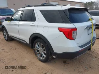 2022 Ford Explorer XLT with VIN 1FMSK7DH1NGA36608, listed as a IAAI auction lot 41683244 with 72,662 mi miles. Bid and sale history available at carsss.com. Image 3.