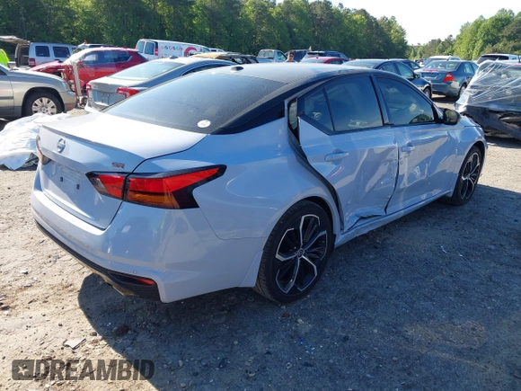 2024 Nissan Altima SR z VIN 1N4BL4CV9RN398846, wystawiony jako IAAI lot #42210282 z przebiegiem 4 973 mil mil oraz . Historia ofert i sprzedaży dostępna na DreamBid. Obrazek 4.