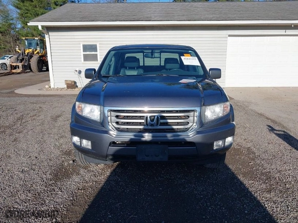 2013 Honda Ridgeline RTL with VIN 5FPYK1F55DB004842, listed as a IAAI auction lot 41843327 with 178,997 mi miles. Bid and sale history available at carsss.com. Image 13.