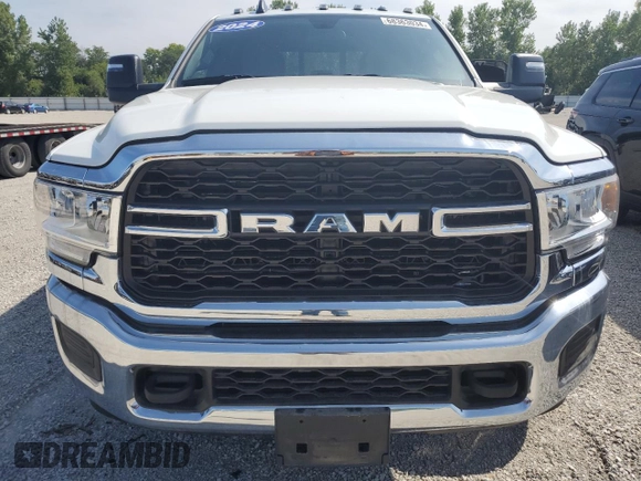 2024 Ram 2500 Tradesman with VIN 3C6UR5CL8RG287887, listed as a Copart auction lot 68363034 with 29 mi miles and Salvage Title. Bid and sale history available at carsss.com. Image 5.