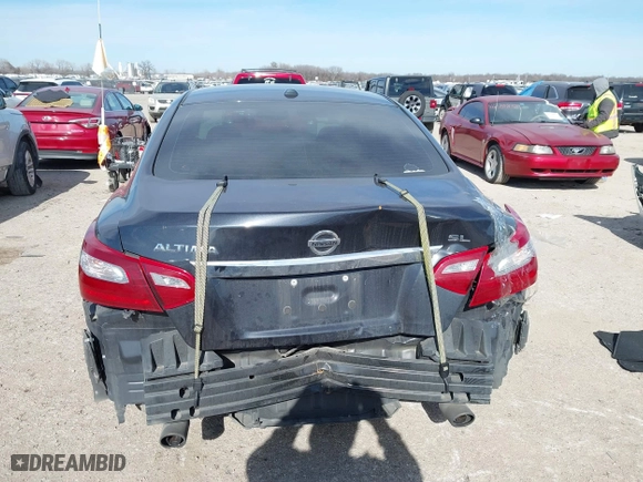 2018 Nissan Altima 2.5 SL with VIN 1N4AL3AP4JC283937, listed as a IAAI auction lot 41272679 with 120,374 mi miles. Bid and sale history available at carsss.com. Image 16.