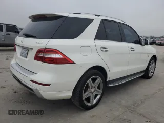 2014 Mercedes-Benz M 550 with VIN 4JGDA7DB0EA321505, listed as a Copart auction lot 44470415 with 189,817 mi miles and Clean Title. Bid and sale history available at carsss.com. Image 3.