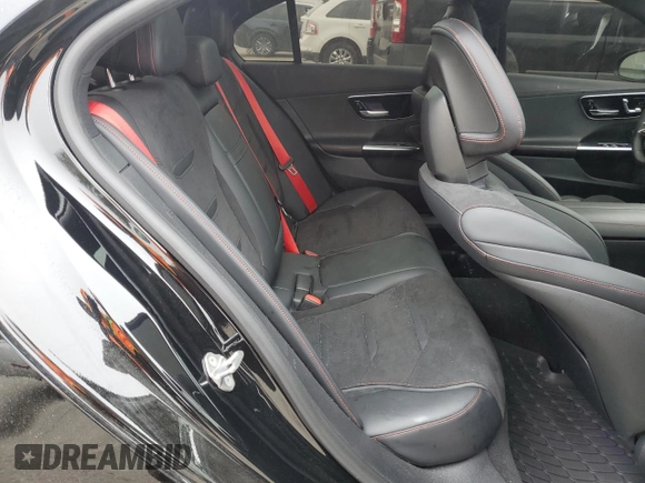 2023 Mercedes-Benz C 43 AMG z VIN W1KAF8HB2PR100524, wystawiony jako Copart lot #52094134 z przebiegiem 11 335 mil mil oraz Szkoda całkowita • Salvage title. Historia ofert i sprzedaży dostępna na DreamBid. Obrazek 10.