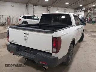 2022 Honda Ridgeline RTL-E z VIN 5FPYK3F76NB033832, wystawiony jako IAAI lot #41838047 z przebiegiem 16 497 mil mil oraz . Historia ofert i sprzedaży dostępna na DreamBid. Obrazek 4.