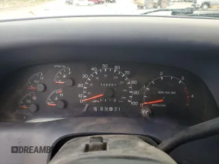 1999 Ford F-350 XL z VIN 1FTWX33F7XEA28950, wystawiony jako Copart lot #85951064 z przebiegiem 320 667 mil mil oraz Nie do naprawy • Non repairable. Historia ofert i sprzedaży dostępna na DreamBid. Obrazek 9.